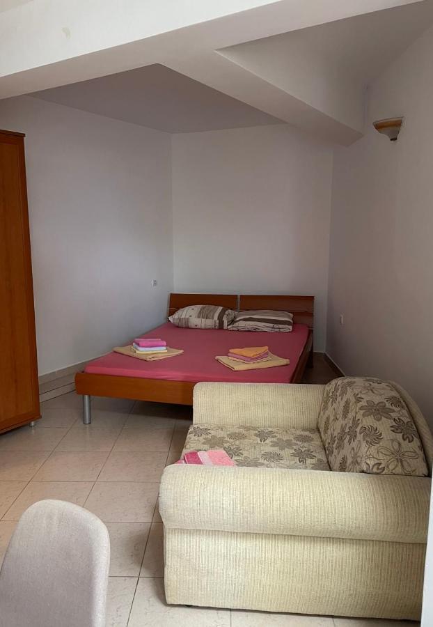 Apartments Sveti Stefan-Marko Екстер'єр фото
