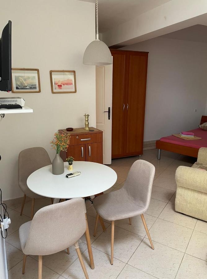 Apartments Sveti Stefan-Marko Екстер'єр фото